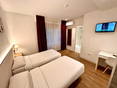 Far Home Gran Vía - image 8