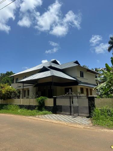 . Alappattu home stay