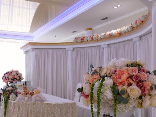 Hotel & Banquet Hall SV Airport Parkway, Todireşti (foto 10)