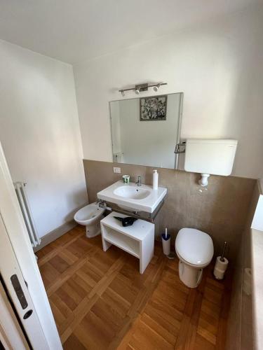 Double Room with Private Bathroom image 10