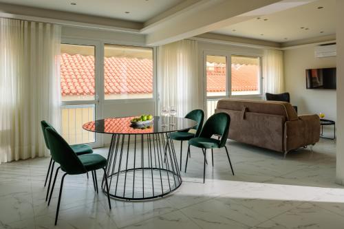 ERMOU STREET APARTMENTs 2