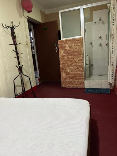 Double Room with Private Bathroom image 1