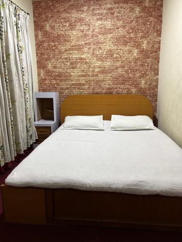 Double Room with Private Bathroom image 4