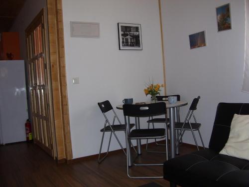Koplietošanas atpūtas telpa ar TV, Vivienda de uso turistico Fuente Vilda VT-LR 0033 in Alcanadre