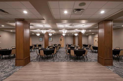 DoubleTree by Hilton - Kamloops