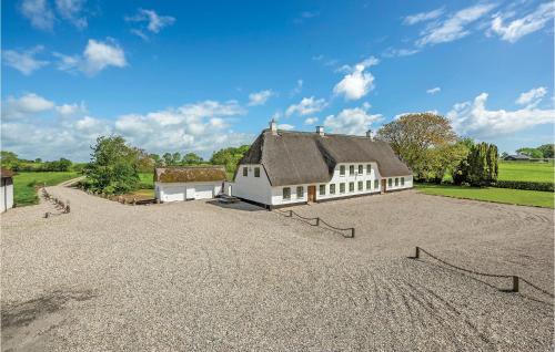  Awesome Home In Haderslev With 6 Bedrooms And Wifi, Pension in Haderslev