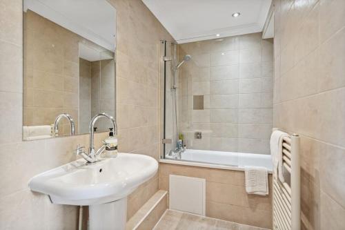 (G2) Central 1 Bed Blythswood Flat, Glasgow (Foto 5)