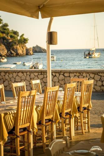 PARALIA Stoudios 4