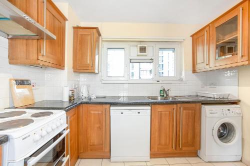 Easy living near Angel and City University, London (photo 10)