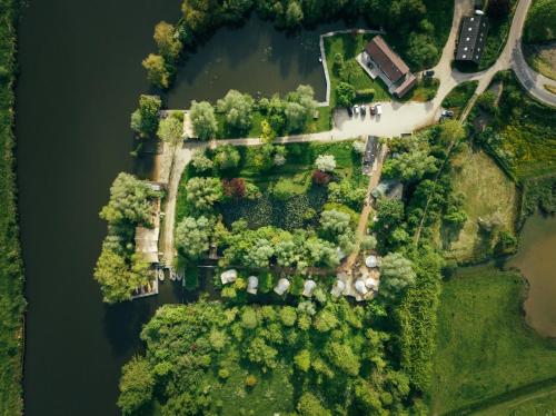 A szálláshely kívülről, RØSTIG in Kedichem