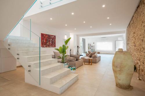 Deluxe Villa image 3