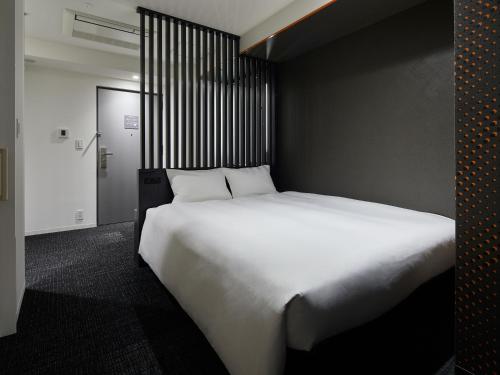 Queen Room - Disability Access image 5