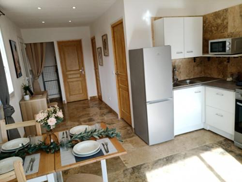 Appartement lumineux au cœur de la garrigue