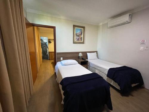 2 bedrooms, 3 beds