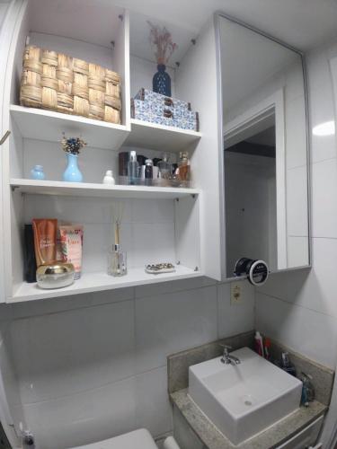 Bathroom, Ape/V. Militar/Deodoro/UNIFA/EsSLog/Metro/Maracana in Bento Ribeiro