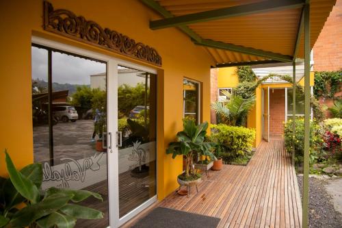 Hotel Valjala in Tesorito