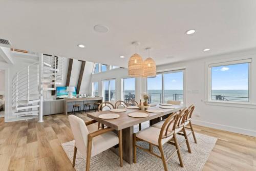 NEW - Luxury 5 br Beach Retreat