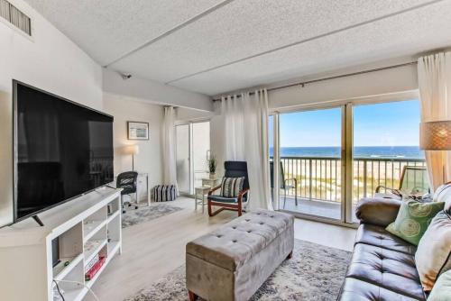 Oceanfront Pool and Quiet in Jacksonville Beach, USA