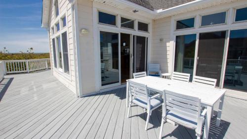 Semi-Oceanfront, Close to Beach, Private Pool, Poolside Bar, Theatr Rm- PI226, Sea Bright in 科羅拉