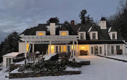 Adams Hill House Retreat - Artist-Architect's Estate, Newfane Vermont