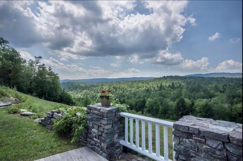 Adams Hill House Retreat - Artist-Architect's Estate, Newfane Vermont