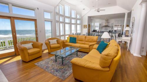 OCEANFRONT, Pool, ELEV, Pool Table, Ocean Views, PI256, Cabana Beach in โคโรลลา (NC)