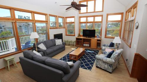 Oceanside, Private Pool, Volleyball, Screened porch, PI61, Without a Porpoise, Corolla (photo 4)
