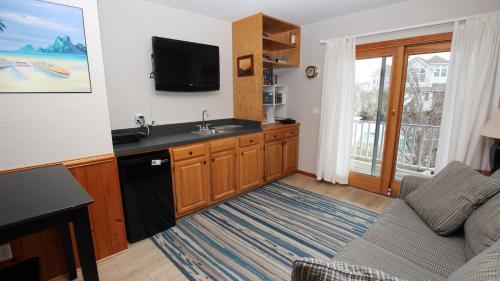 Oceanside, Private Pool, Volleyball, Screened porch, PI61, Without a Porpoise, Corolla (photo 10)