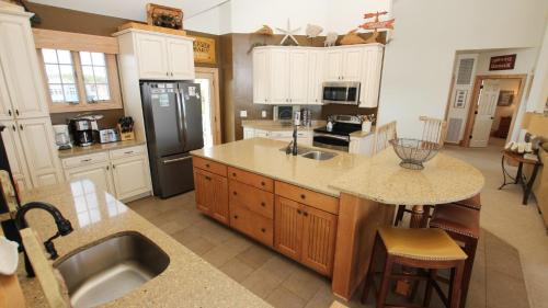 OCEANFRONT, Ocean Views, Private Pool, Private Beach Access, Foosball, PI76, Life of Reilly, Corolla (photo 10)