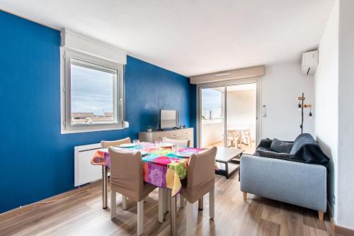 One-Bedroom Apartment image 10