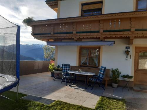 ทัศนียภาพภายนอกโรงแรม, Ferienwohnung Haus Bergfrieden in เกอร์ลอสเบอร์เกเบิน