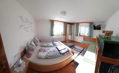 Ferienwohnung Haus Bergfrieden in เกอร์ลอสเบอร์เกเบิน