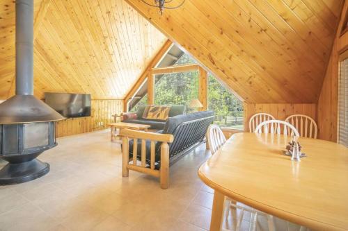 The Spruce Loft Apartment at Blue Spruce RV Park & Cabins image