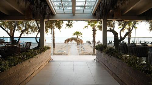 Hotel Majestic - image 12