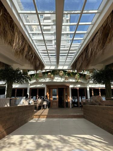 Hotel Majestic - image 9