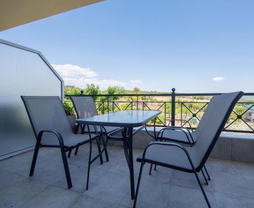 Menta Apartment - Hellenic Apartments Avlona in Plaka Dilesi