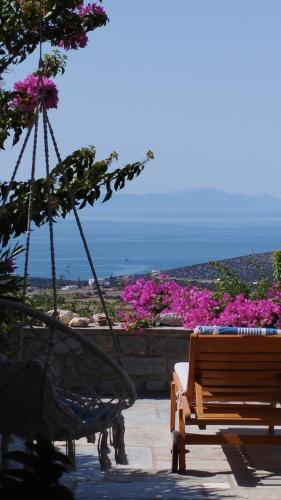 Akakies summer house with breathtaking Aegean view