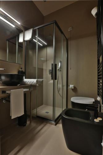 Single Room image 3