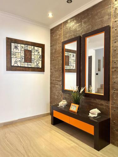 大堂, Casa con jacuzzi y piscina con vistas al castillo in 科爾貝拉