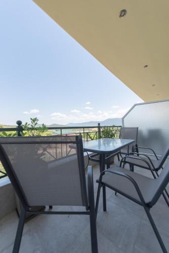 Chamomile Apartment - Hellenic Apartments Avlona in 플라카 딜레시