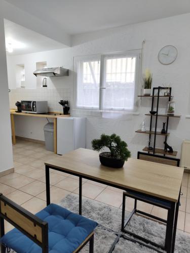 Køkken, Cosy Studio in Pont-de-l'Arche