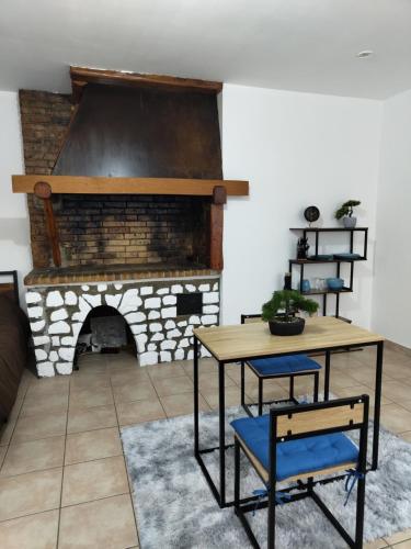 Cosy Studio in Pont-de-l'Arche