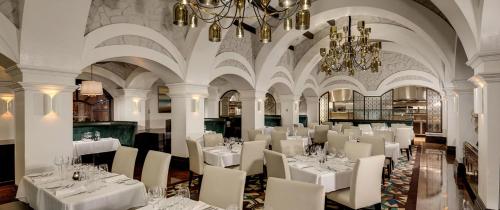 Restaurant, Sunset Station Hotel Casino in Henderson