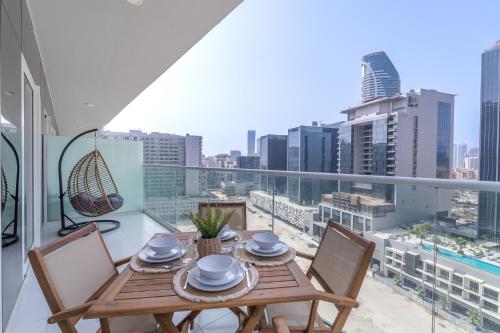 Business Bay Bliss 1 bedroom apartment - Suiteable, Dubai (Foto 8)
