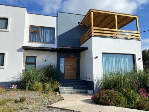 . Chalet playa hermosa