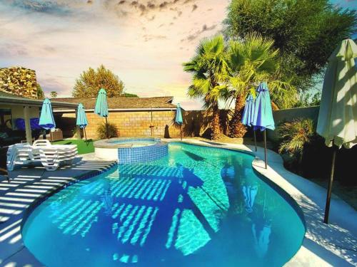 Desert Gem with GameRm/Pool/Spa & Mtn V.Lic#238192 in La Quinta, USA