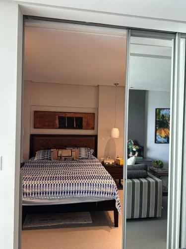 One-Bedroom Apartment image 5