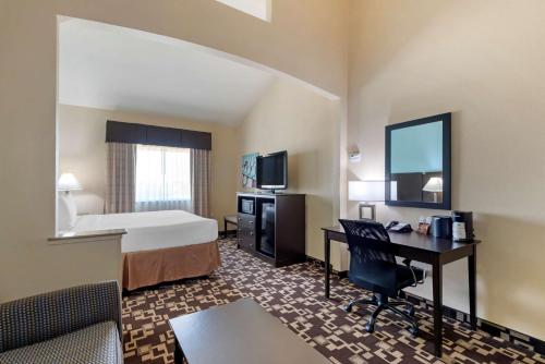 Best Western Plus Arlington North Hotel & Suites