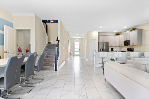 Enchanted Shanghai La 9 bedroom Home Free Resort Access thumb 3