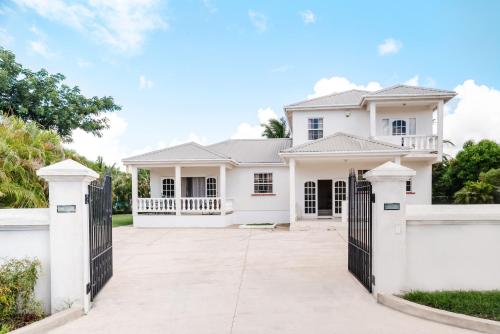 Spacious 3 bedroom holiday home, perfect getaway